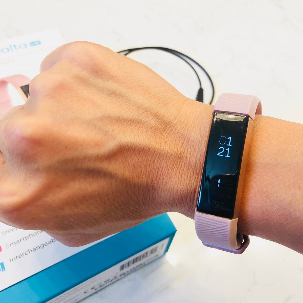 Fitbit Alta HR